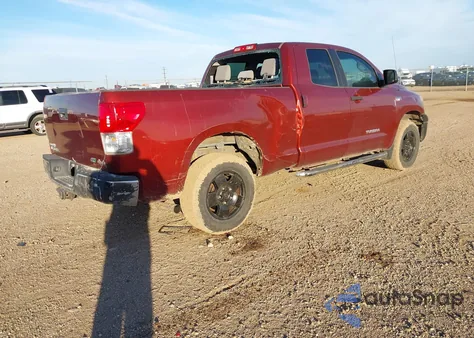 2010 Toyota Tundra Grade 5.7L V8 из США, поврежденный, VIN 5TFUW5F1XAX097861